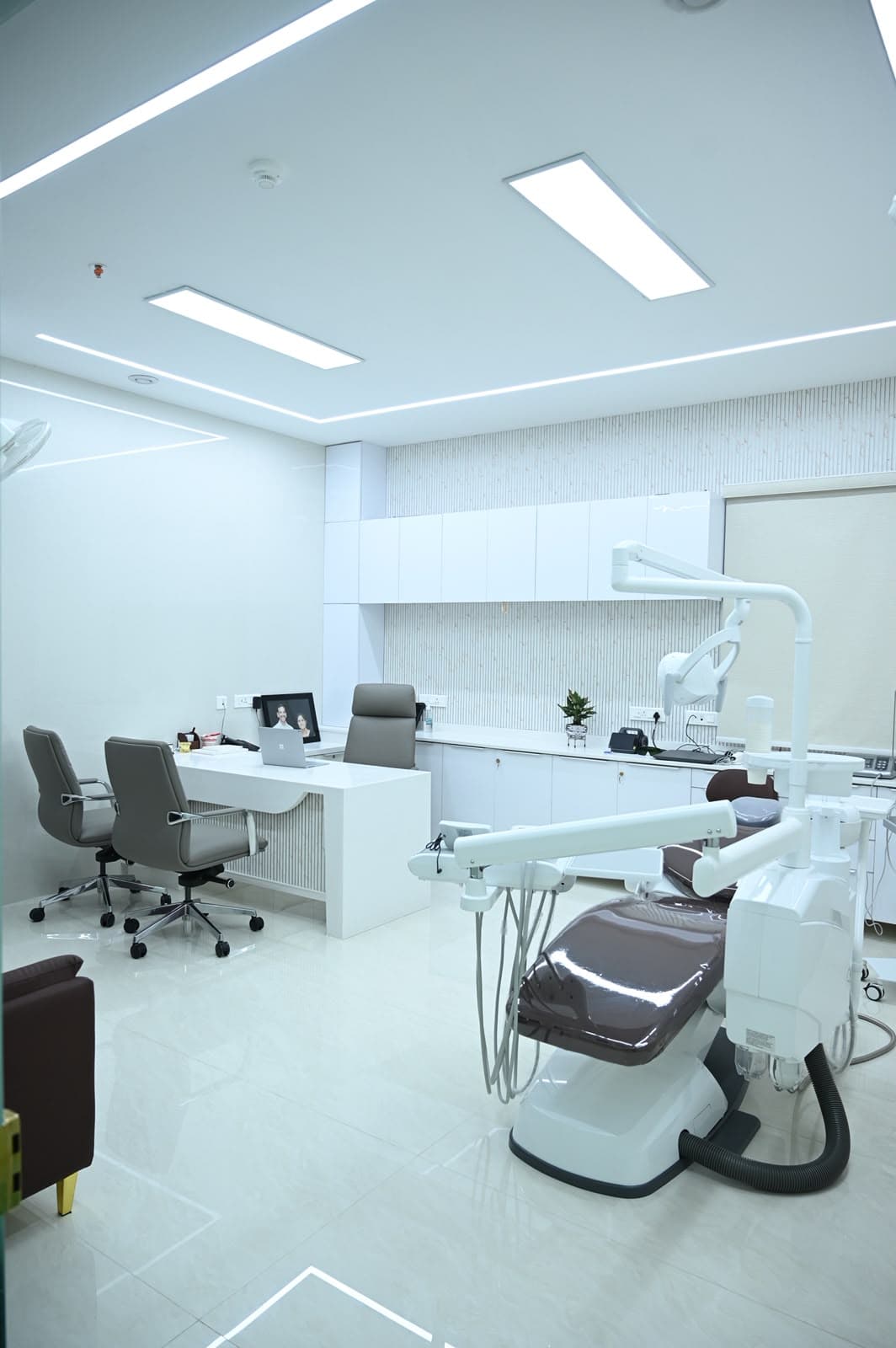 CABIN 05 · IMPLANT SUITE